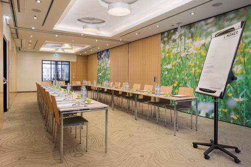 Lindner Hotel Am Belvedere - image 5