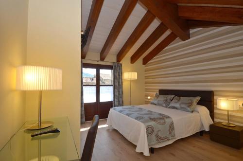 Apartamentos El Palacete de Ainsa - main image