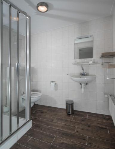 Bathroom, Wellnesshotel Spabron in Oosterhesselen