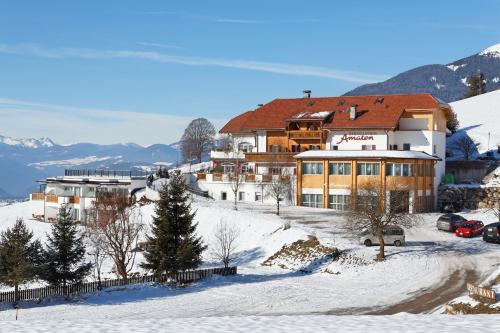 Hotel Amaten - image 12
