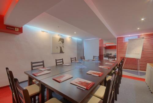 Hotel Delta - image 6