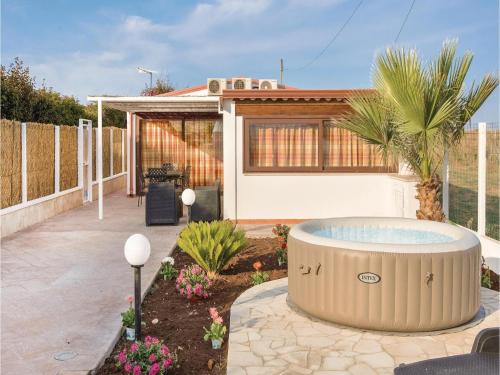 Two-Bedroom Holiday Home in Scicli -RG-