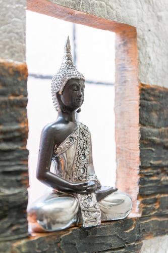 Holcombe House - image 12