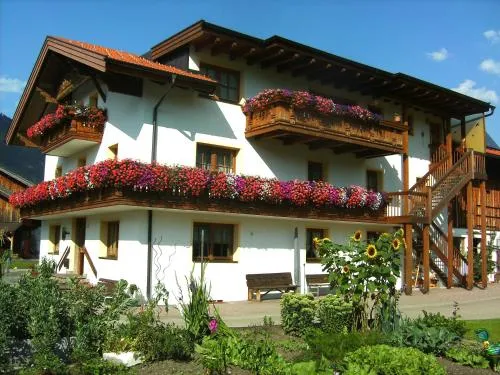 Ferienwohnungen Krismer in Arzl im Pitztal, Österreich