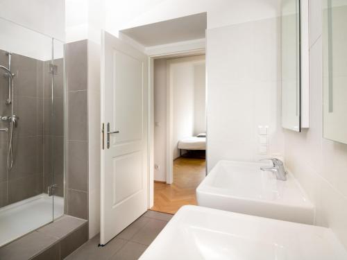 Central Vienna-Living - image 7