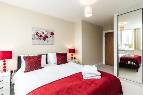 Harrow-on-the-Hill Apartments By Flying Butler - image 2