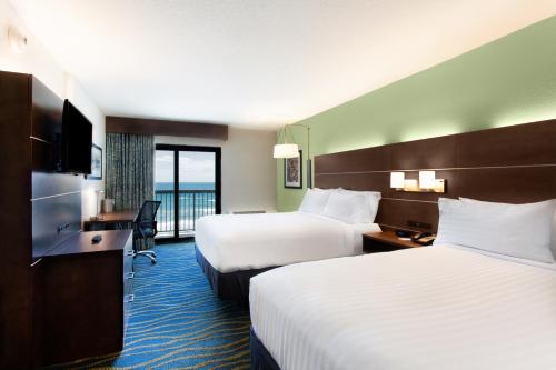 Holiday Inn Express & Suites Oceanfront Daytona Beach Shores, an IHG Hotel