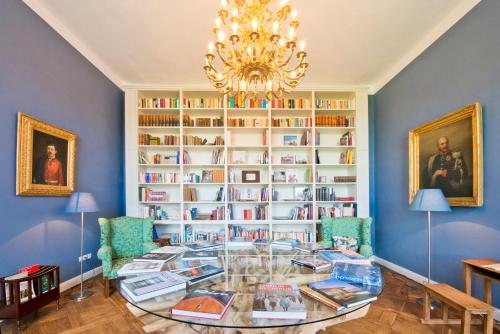 レーリング Schloss Retzow Apartments 4つ星 ゲストハウス レストラン