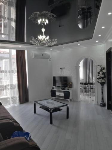 

Elizabeth's Apartment