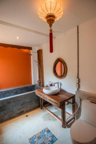 Garden Yard Inn Chiangmai Room Type - King Room