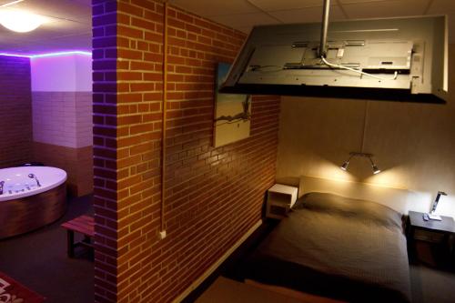 Guest House Happy Family - image 6