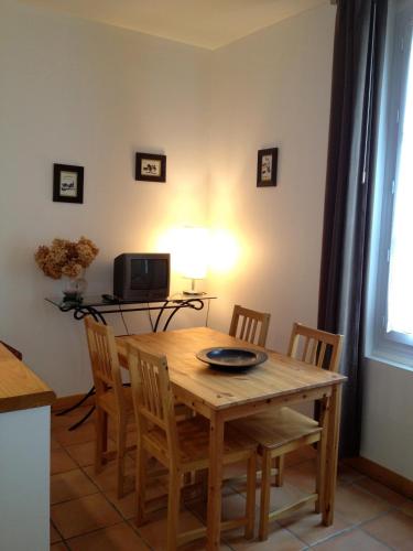 Anne de la Maison Blanche - image 6