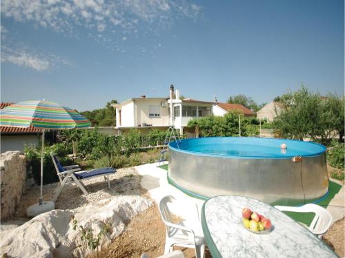  Apartment Zadvarje 26 in Zadvarje