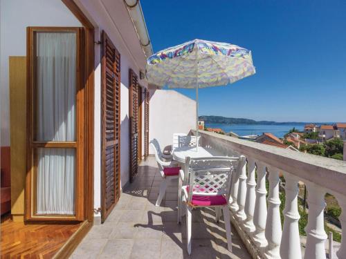  Apartment Mali Iz with Sea View I, Unterkunft in Makovac