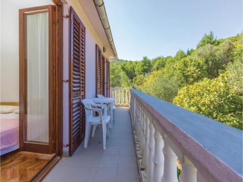  Apartment Mali Iz II, Unterkunft in Makovac