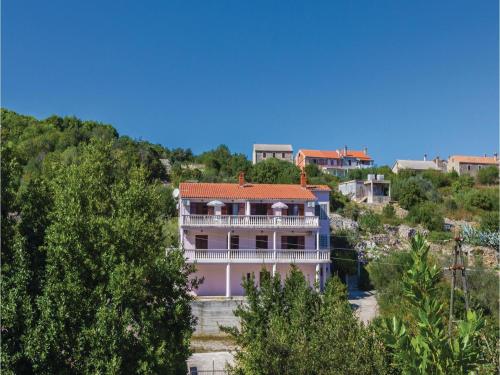  Apartment Mali Iz III in Makovac