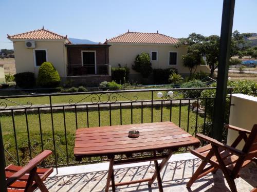  Dimitris Holidays in Anaxos