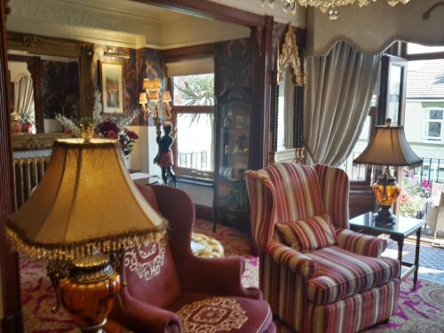 The Lonsdale - image 11