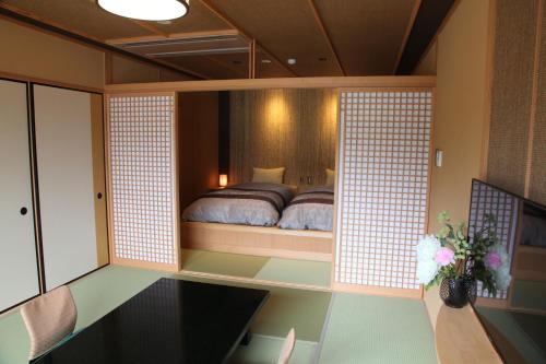 Quadruple Room with Lake View - Non-Smoking