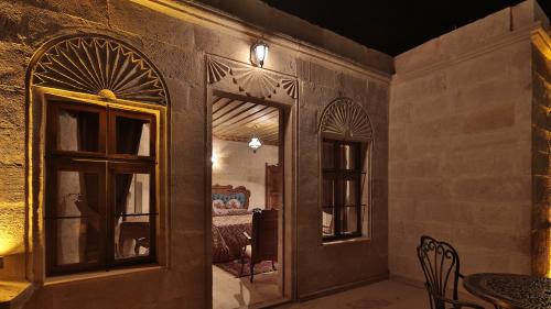 Phocas Cave Suites