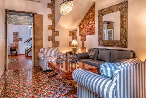 Colonial 154 H Boutique