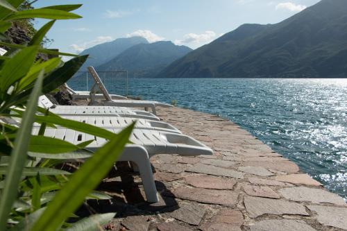 playa, Hotel Capo Reamol in Limone sul Garda