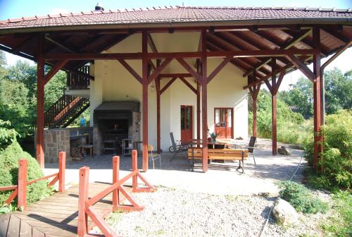 Ivanek guest house - image 3