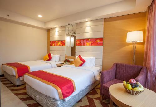 Premium Double or Twin Room image 4
