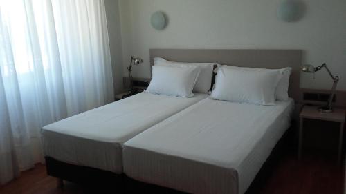 Hotel Sercotel Los Angeles - image 9