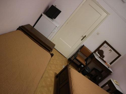 Acropolis House - image 3