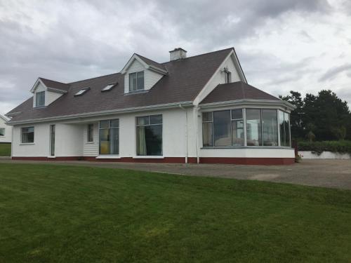 Exterior view, Dal Riada B&B in Dunglow
