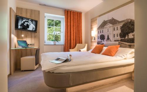 1 queen bed