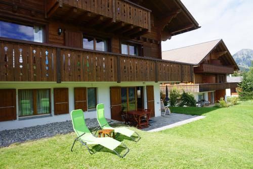  Chalet Lucille, Unterkunft in Leysin