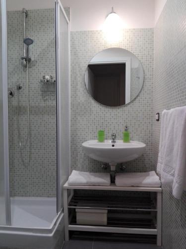 Domus Crescenzio - Guest House, Rome