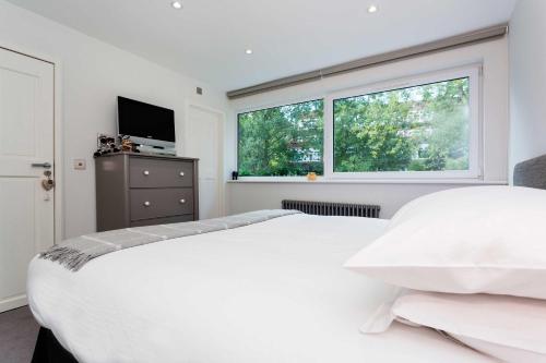 Veeve - Wimbledon Terrace House - image 5