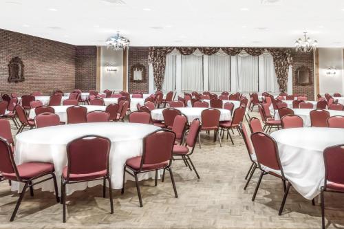 Travelodge by Wyndham Grand Junction - image 2