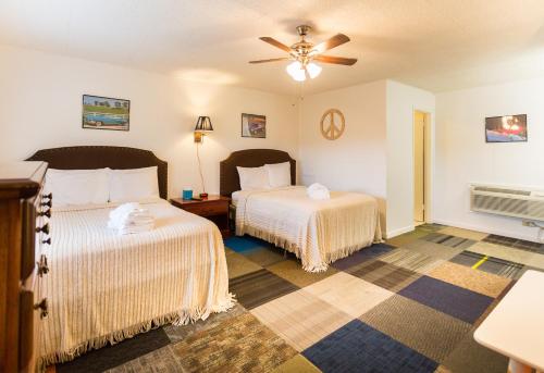 Sunset Motel