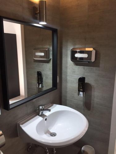 Main Hotel Frankfurt City - image 3