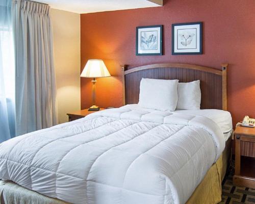 2 bedrooms, 4 beds