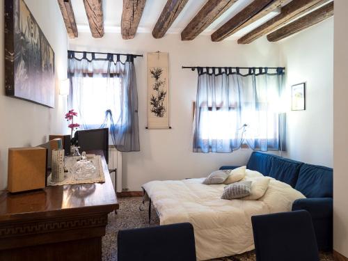 Venice romantic lagoon - image 12