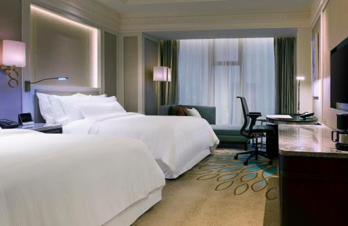 2 twin beds