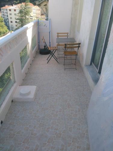 christiane cere Room Type - One-Bedroom Apartment