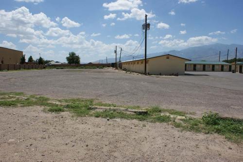 Hwy Express Inn And Suites – Thatcher, AZ