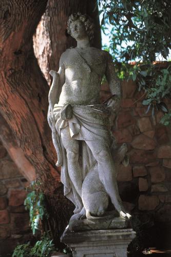 Colona Castle Photo 34