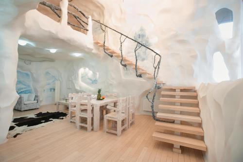 Tsunami Spa Hotel - image 14