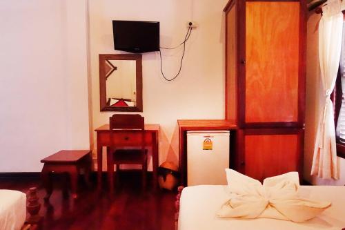 Superior Twin Room image 10