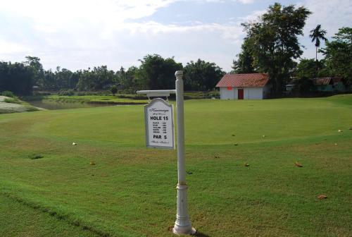 Kaziranga Golf Resort