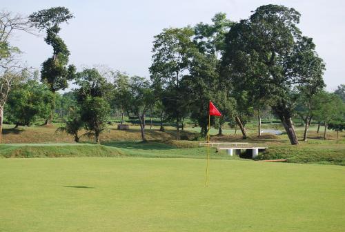 Kaziranga Golf Resort