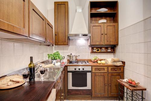 Arthouse Lady Marys Tribunali Luxury Suite, Neapel (Foto 10)