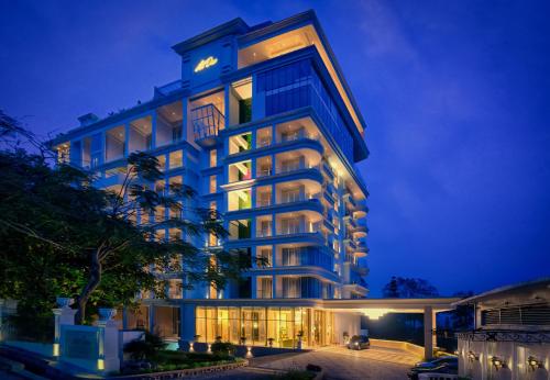 Entrance, Art Deco Luxury Hotel & Residence in Ciumbuleuit